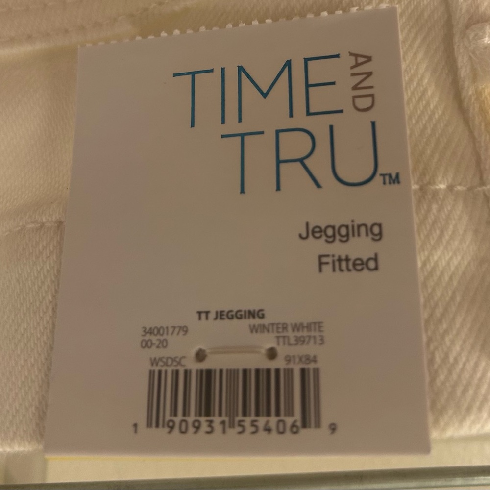 NWT Time and Tru Winter White Fitted Jeggings Size Large (12-14) - Picture 6 of 7
